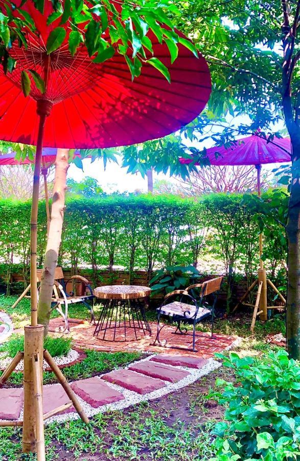 Baan Lhang Wangh บ้านหลังวัง Фитсанулок Екстериор снимка